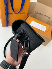 Louis Vuitton LV M82085 Fastline Wearable Wallet Black Size 17.3 x 12 x 7 cm - 4