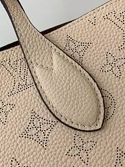 Louis Vuitton LV Blossom PM M21909 Cream Size 20 x 20 x 12.5 cm - 2