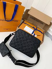 Louis Vuitton LV Duo Messenger M69827 Size 26 x 18.5 x 5 cm - 6