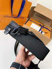 Louis Vuitton LV Duo Messenger M69827 Size 26 x 18.5 x 5 cm - 4
