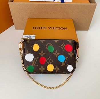 Louis Vuitton x Yayoi Kusama Mini Pochette Accessoires Size 15.5 x 10.5 x 4 cm