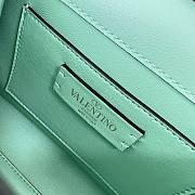 Valentino Garavani Small Vsling Crystal-Embellished Green Size 19 x 13 x 9 cm - 6