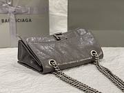 Balenciaga Crush Medium Chain Bag Grey Size 25 x 15 x 9.5 cm - 3
