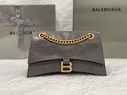 Balenciaga Crush Medium Chain Bag Gold Grey Size 25 x 15 x 9.5 cm - 1