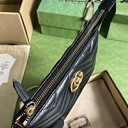 Gucci Black GG Marmont Matelassé Mini Chain Bag Size 22 x 13 x 3.5 cm - 6