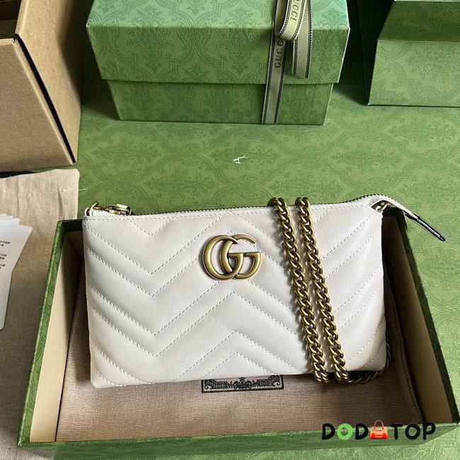 Gucci White GG Marmont Matelassé Mini Chain Bag Size 22 x 13 x 3.5 cm - 1