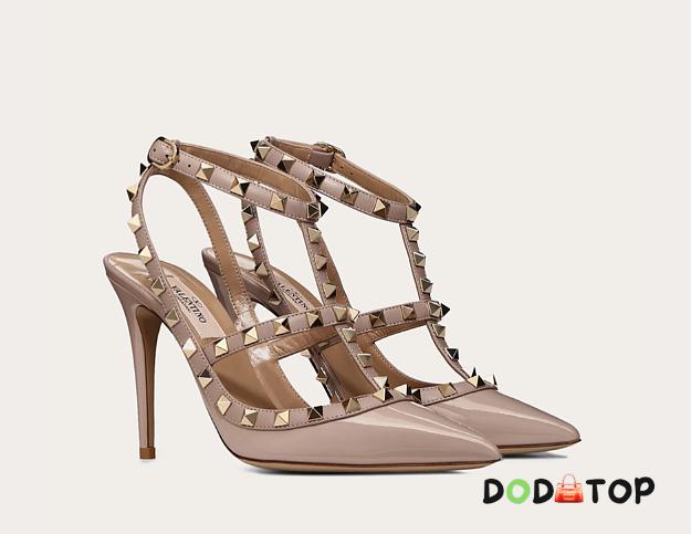 Valentino Rockstud Pumps In Patent Leather With 100mm Straps Powder - 1