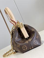 Louis Vuitton M46544 Monogram Clutch Size 28 x 14 x 10 cm - 3