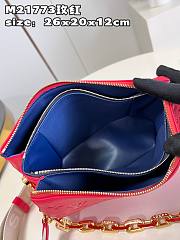 Louis Vuitton LV Coussin Small Handbag M21773 Rose Red Size 26 x 20 x 12 cm - 2