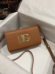 Dolce & Gabbana DG Small Leather Crossbody Bag Brown Size 21 x 14 x 5 cm - 1