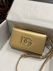 Dolce & Gabbana DG Small Leather Crossbody Bag Gold Size 21 x 14 x 5 cm - 6