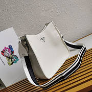 Prada Leather Hobo Bag White Size 30 x 28 x 12 cm - 4