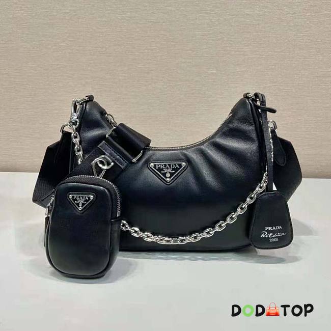 Prada Padded Nappa-Leather Re-Edition 2005 Shoulder Bag Black Size 18 x 6.5 x 22 cm - 1
