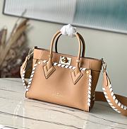 Louis Vuitton LV M21569 On My Side PM Bag Apricot Size 25 x 20 x 12 cm - 1