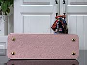 Louis Vuitton LV Capucines Medium Handbag M21652 Pink Size 31.5 x 20 x 11 cm - 4