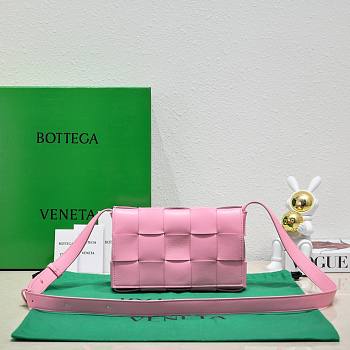 Bottega Veneta Cassette Crossbody Bag Pink Size 23 x 15 x 5.5 cm