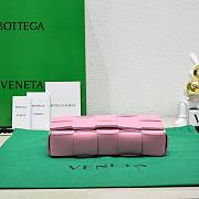 Bottega Veneta Cassette Crossbody Bag Pink Size 23 x 15 x 5.5 cm - 5