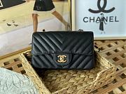 Chanel Flap Bag V Pattern Caviar Black Bag Size 20 cm - 1