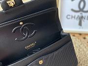 Chanel Flap Bag V Pattern Caviar Black Bag Size 25 cm - 4