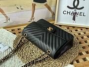 Chanel Flap Bag V Pattern Caviar Black Bag Size 25 cm - 3