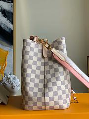 Louis Vuitton NeoNoe MM Bag Size 26 x 26 x 17.5 cm - 4