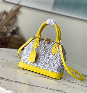 Louis Vuitton LV M91606 Alma BB Handbag Size 25 x 19 x 12 cm