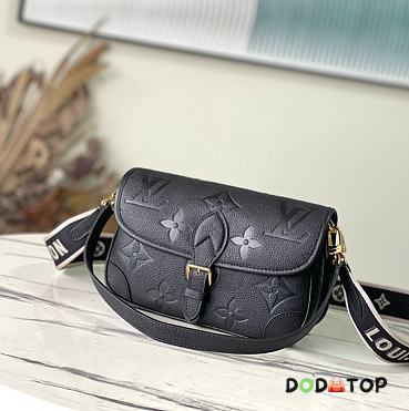 Louis Vuitton LV M46386 Black Diane Handbag Size 23 x 16 x 8.5 cm - 1