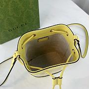 Gucci Mini Bucket Bag Yellow Size 15.5 x 19 x 9 cm - 2