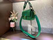 Fendi Baguette Crystals And Leather Bag Green Size 27 x 15 x 6 cm - 5
