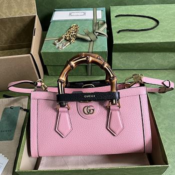 Gucci Diana Small Bamboo Shoulder Bag Pink Size 27 x 15.5 x 11 cm