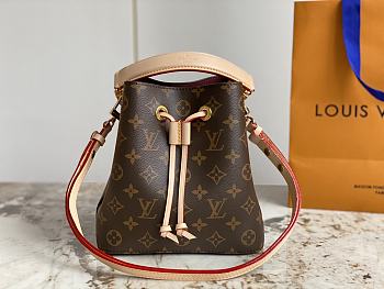 Louis Vuitton LV Neonoe BB Handbag Size 20 x 20 x 13 cm