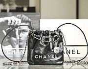 Chanel Mini 22 Bag Black Size 19 x 20 x 6 cm - 1