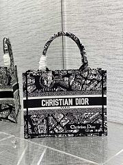 Dior Small Dior Book Tote Plan De Paris Embroidery Size 26 x 8 x 22 cm - 1