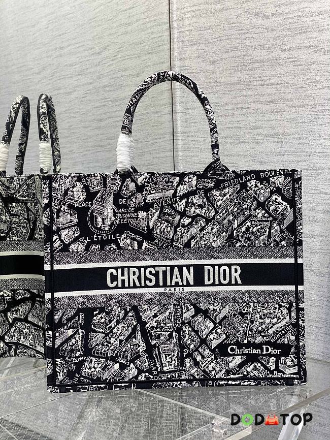 Dior Large Book Tote Plan De Paris Embroidery Size 42 x 18 x 35 cm - 1