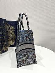 Dior Book Tote Denim Multicolor Dior Jardin Magique Embroidery Size 36 x 27.5 x 16.5 cm - 5