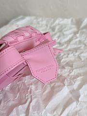  Bottega Veneta Cassette Shoulder Bag Pink Size 17.5 × 10.5 × 3.5 cm - 3