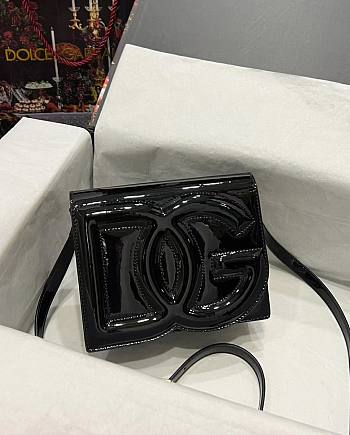 Dolce & Gabbana Patent Leather Crossbody Bag Black Size 16 x 20 x 5.5 cm