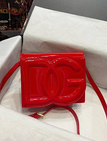 Dolce & Gabbana Patent Leather Crossbody Bag Red Size 16 x 20 x 5.5 cm