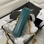 Chanel Vintage Baguette Bag Green Size 10 x 17.2 x 3.3 cm - 5