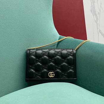 Gucci GG Matelassé Chain Bag Black Size 20 x 12.5 x 4 cm