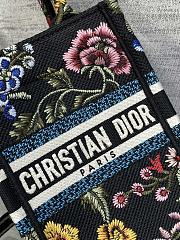Dior Mini Book Tote Phone Bag Flower Size 13.5 x 5 x 18 cm - 6
