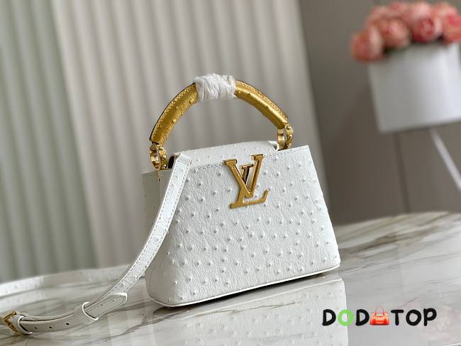 Louis Vuitton LV Capucines Ostrich Pattern Handbag White Size 21 x 14 x 8 cm - 1
