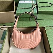 Gucci Natural GG Marmont Quilted Mini Shoulder Bag Size 21.5 x 11 x 5 cm - 3