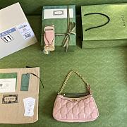Gucci GG Matelassé Handbag Pink Size 25 x 15 x 8 cm - 5