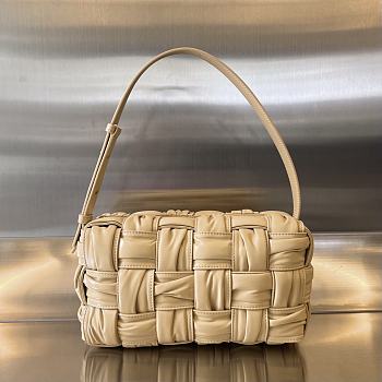 Bottega Veneta Brick Cassette Leather Shoulder Bag Beige Size 28 x 14 x 10 cm