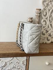 Chanel 22 Tote Bag White Size 24 x 41 x 10.5 cm - 5