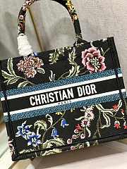 Dior Small Book Tote Black Multicolor Dior Petites Fleurs Embroidery Size 26.5 × 21 × 14 cm  - 4