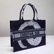 Dior Medium Book Tote Bag Blue Size 36.5 x 28 x 14 cm - 5