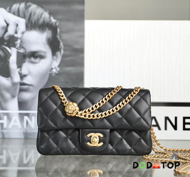 Chanel Chain Flap Bag Black Size 13 x 20 x 7 cm  - 1
