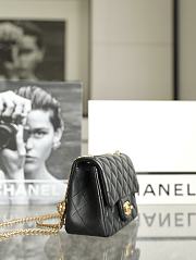 Chanel Chain Small Flap Bag Black Size 13 x 18 x 7 cm - 2